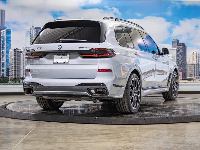 Certified 2025 BMW X7 xDrive40i w/ Executive Package image 8