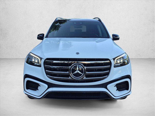 Used 2024 Mercedes-Benz GLS 580 4MATIC image 2