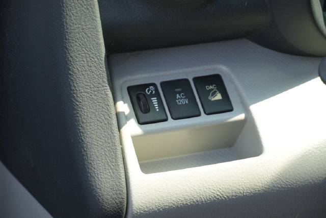 Used 2010 Toyota RAV4 Limited FWD image 24