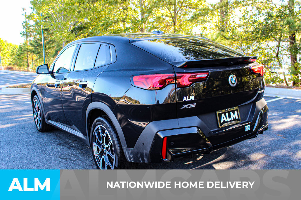 Used 2025 BMW X2 xDrive28i AWD/4WD image 4