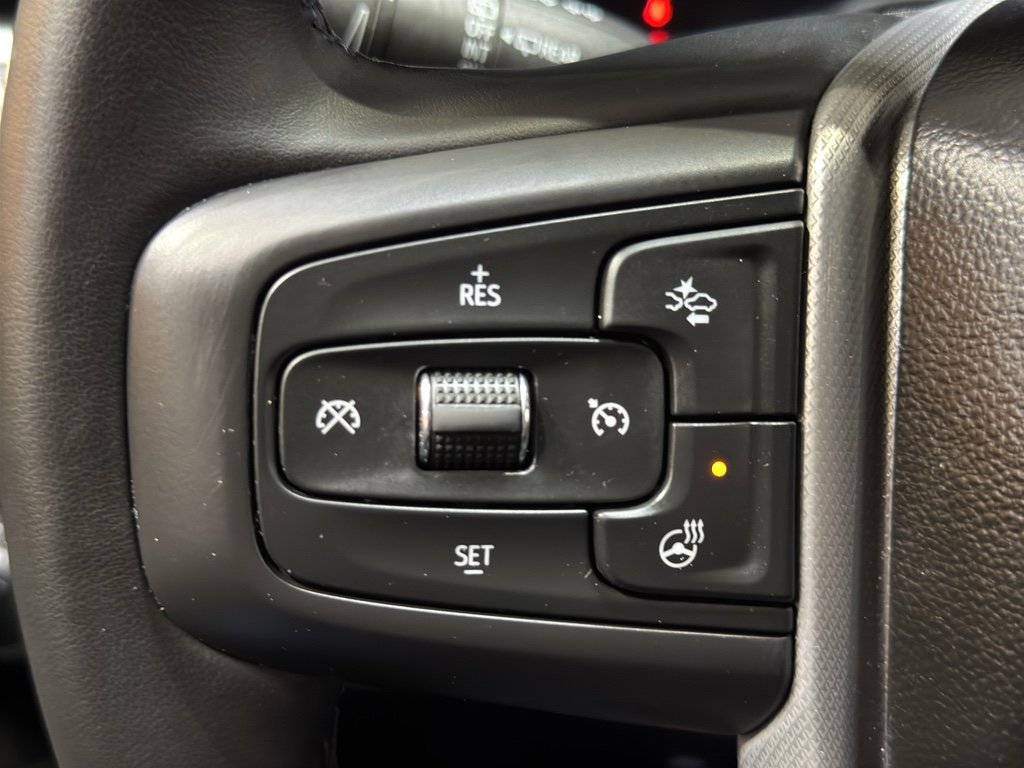 Used 2024 GMC Yukon XL Denali image 28