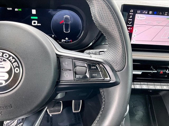 Used 2025 Alfa Romeo Tonale image 20