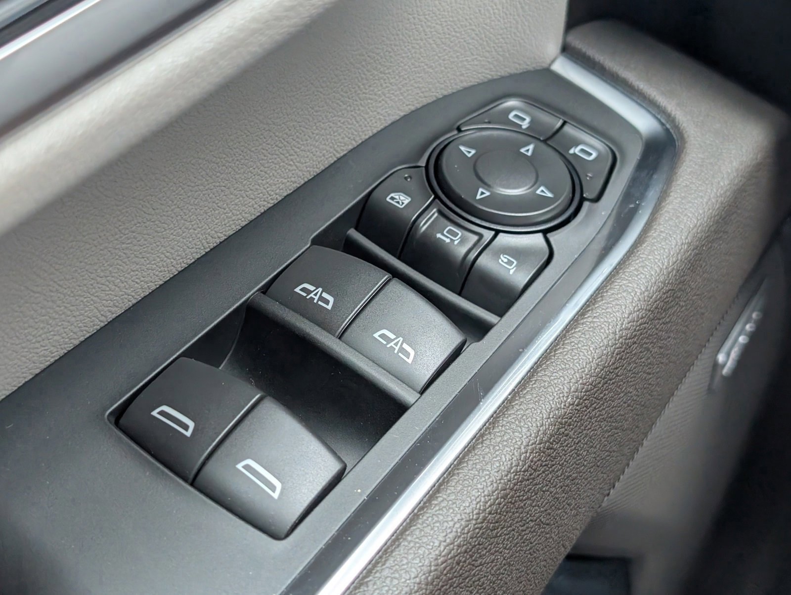 New 2026 Chevrolet Silverado 2500 LTZ w/ LTZ Premium Package image 13