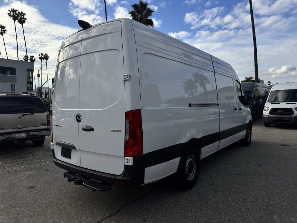 Used 2024 Mercedes-Benz Sprinter 2500 image 6