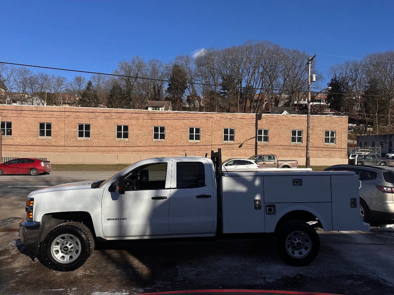 Used 2018 Chevrolet Silverado 2500 W/T w/ Snow Plow Prep Package image 6