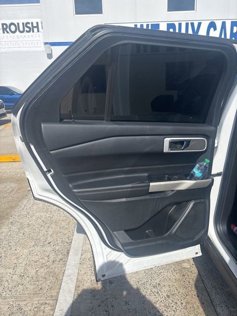 Used 2021 Ford Explorer XLT w/ Equipment Group 202A image 17