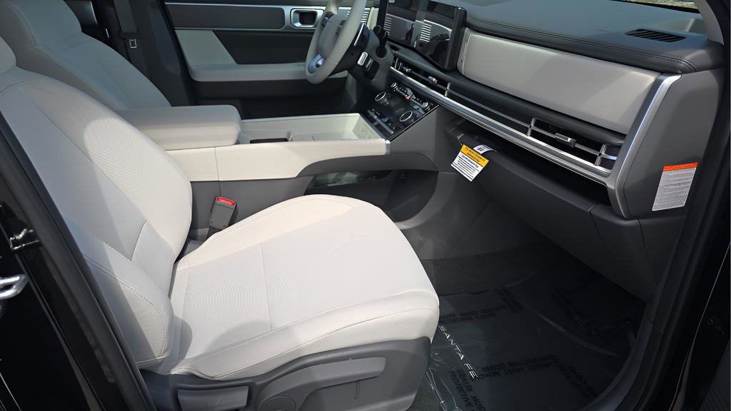 New 2026 Hyundai Santa Fe SE FWD image 15