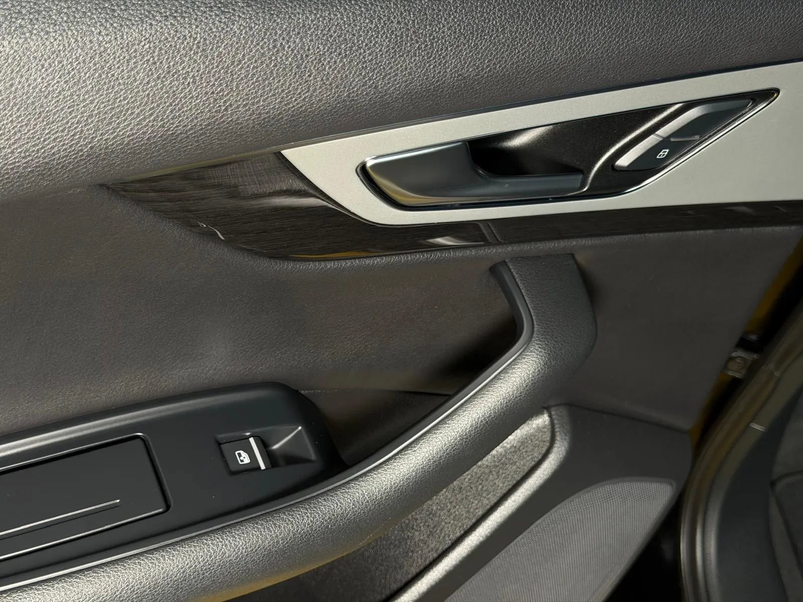 Used 2019 Audi Q7 2.0T Premium w/ Convenience Package image 22