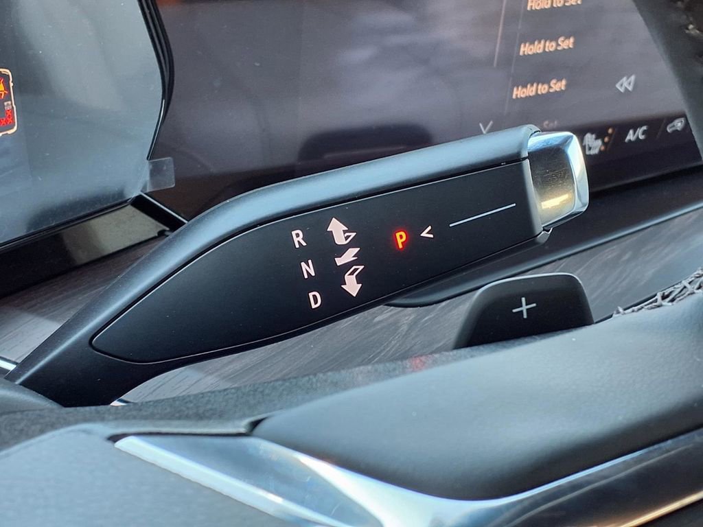 Used 2025 Chevrolet Tahoe Premier image 18