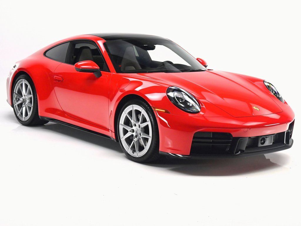 Used 2025 Porsche 911 Carrera image 3
