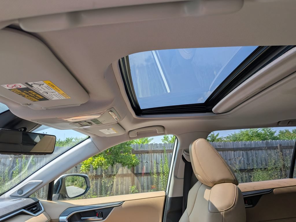Used 2019 Toyota RAV4 XLE Premium w/ Advanced Technology Package FWD image 22