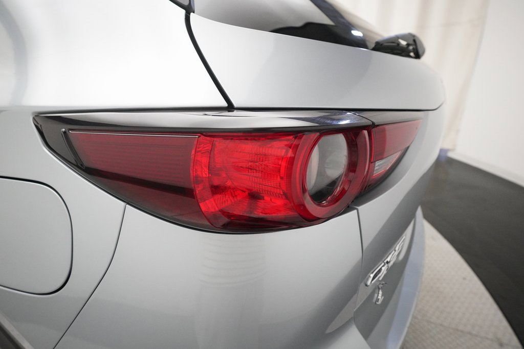 Used 2018 MAZDA CX-5 Touring image 33