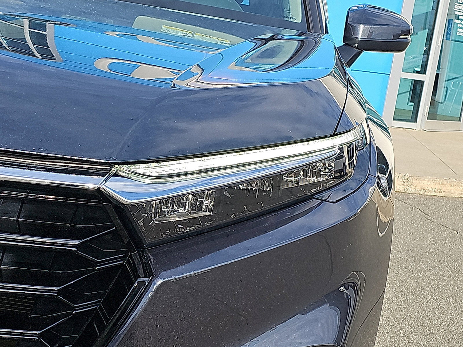 Used 2024 Honda CR-V EX image 9