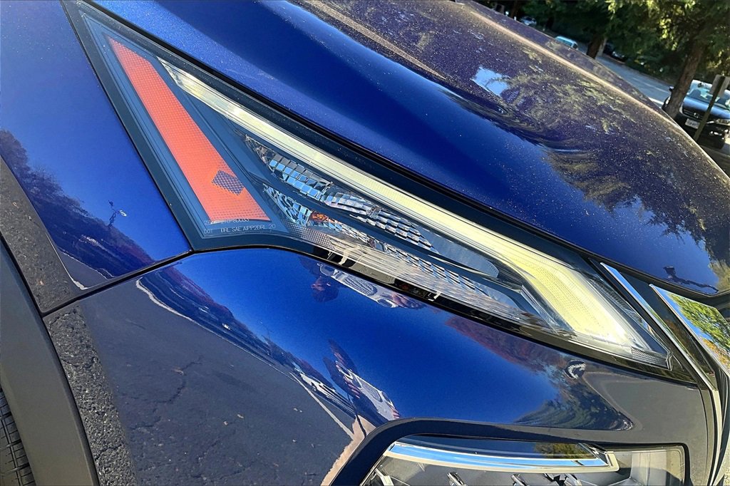 Used 2023 Nissan Rogue SV w/ SV Premium Package image 29