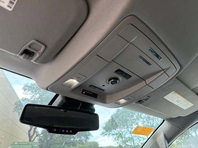 Used 2020 Chevrolet Tahoe Premier AWD/4WD image 14