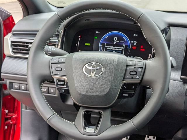 Used 2025 Toyota Camry SE FWD image 17