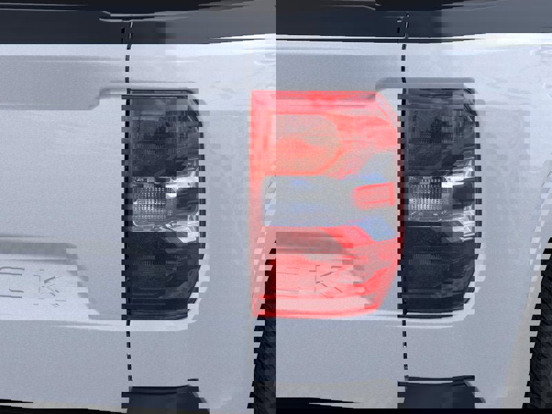 New 2025 Ford Maverick XLT w/ XLT Luxury Package image 22