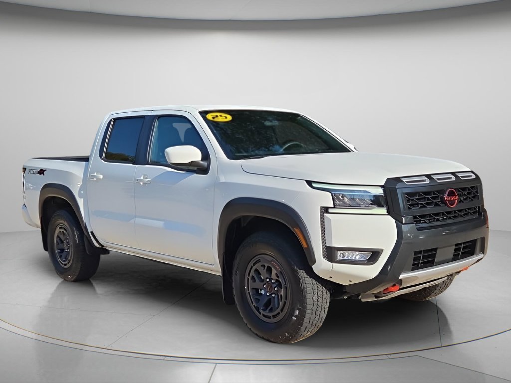 Used 2025 Nissan Frontier PRO-4X w/ Interior Protection Package AWD/4WD image 8