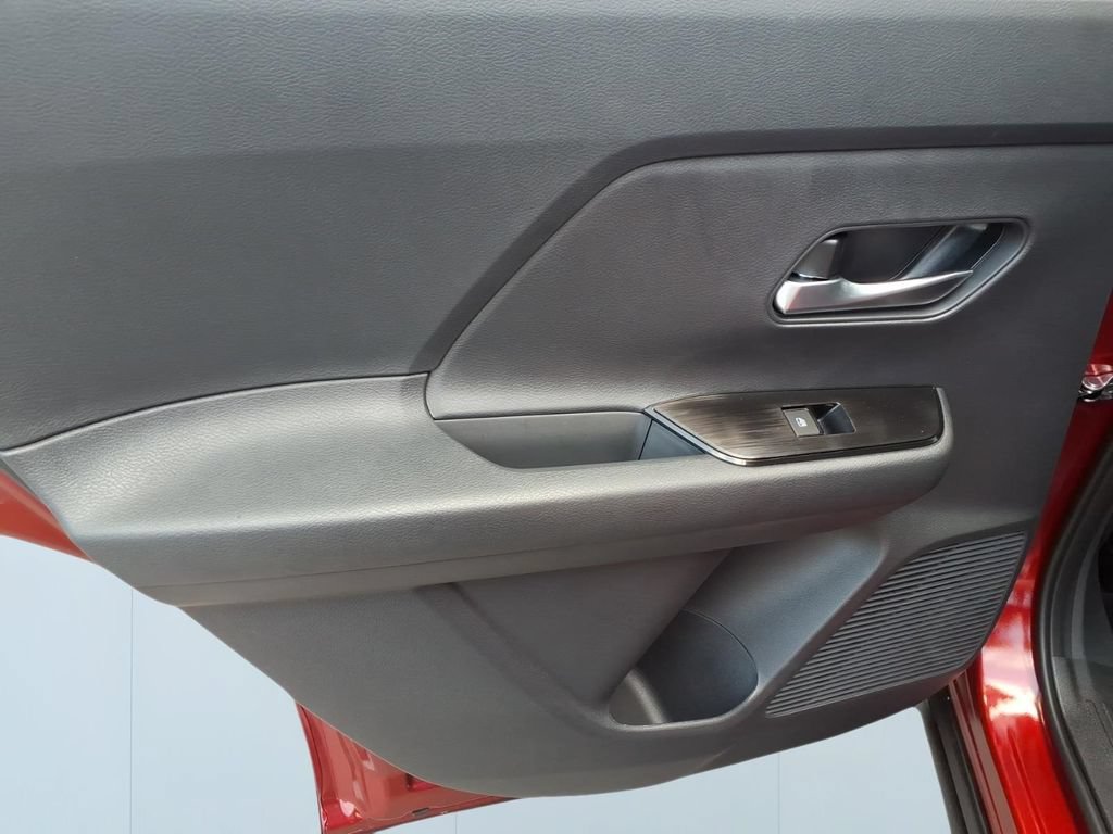 New 2026 Nissan Kicks SV w/ SV Premium Package FWD image 9