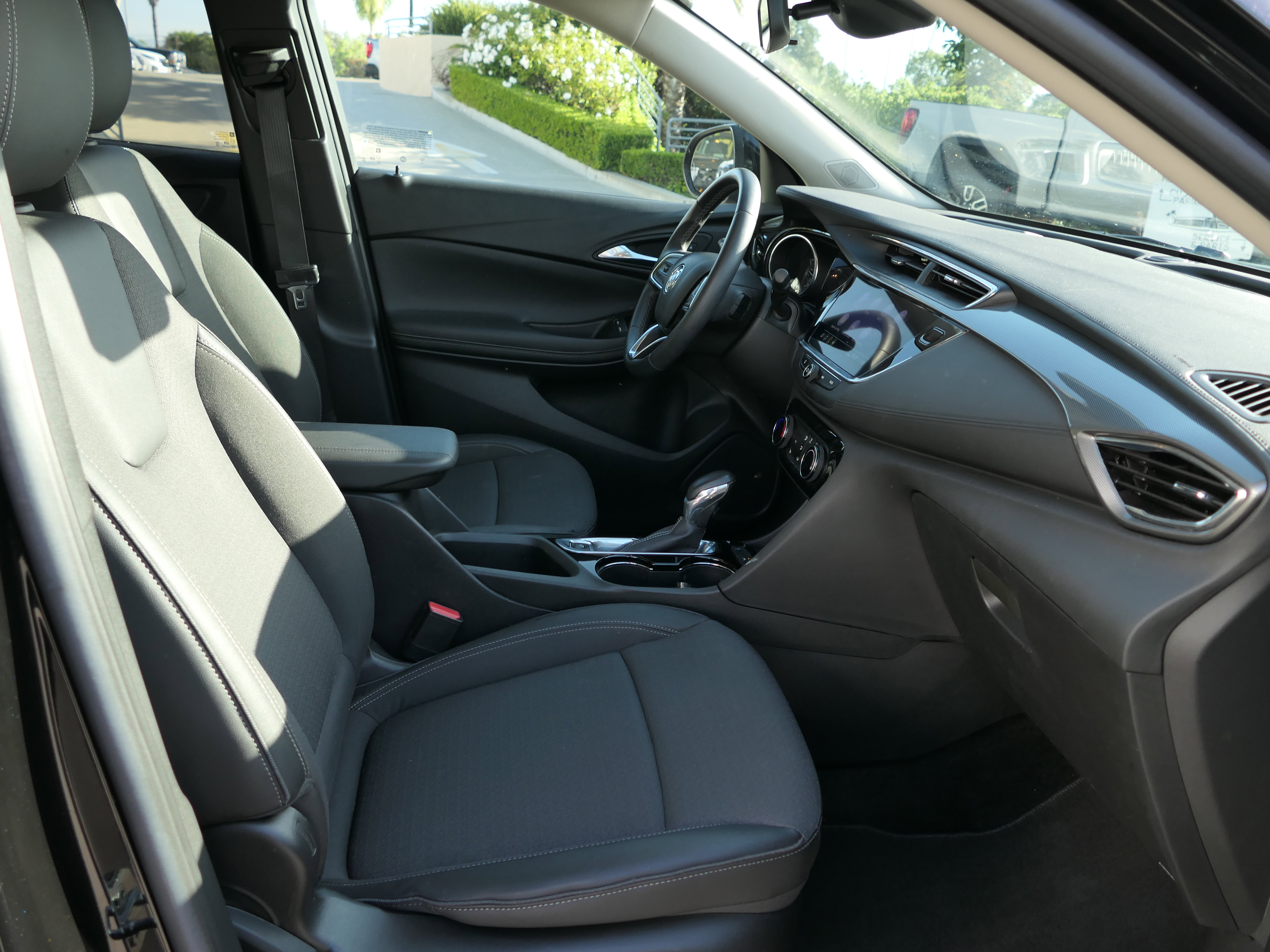 Used 2023 Buick Encore GX Preferred w/ Cold Weather Comfort Package FWD image 27