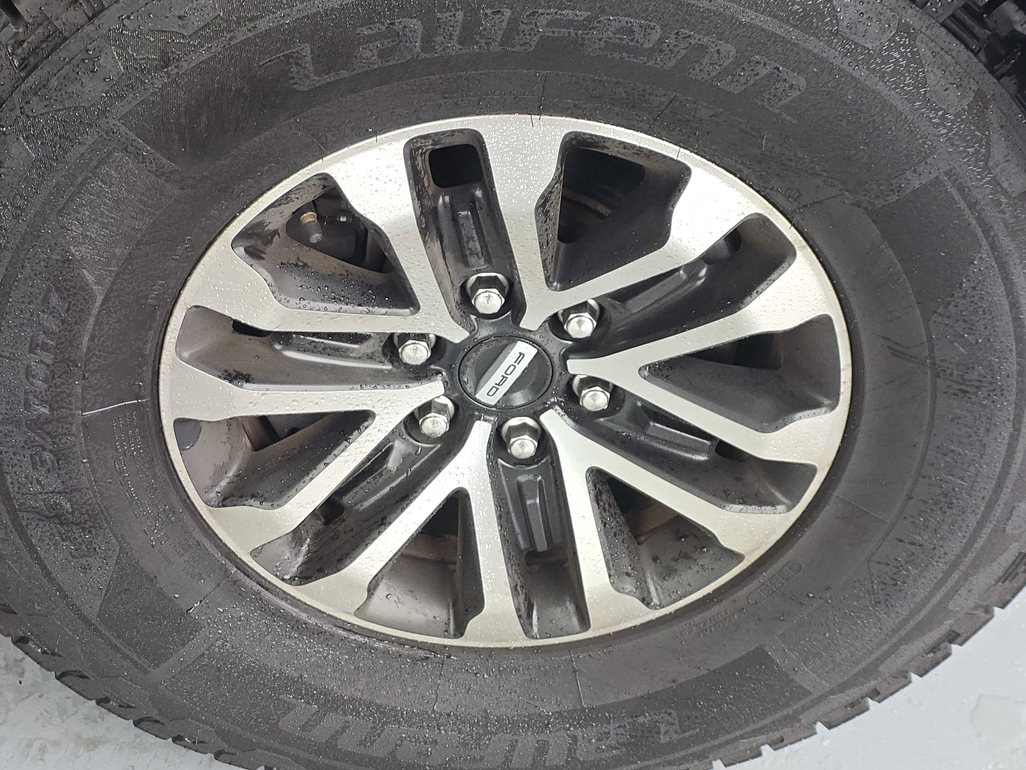 Used 2020 Ford F150 Raptor image 9