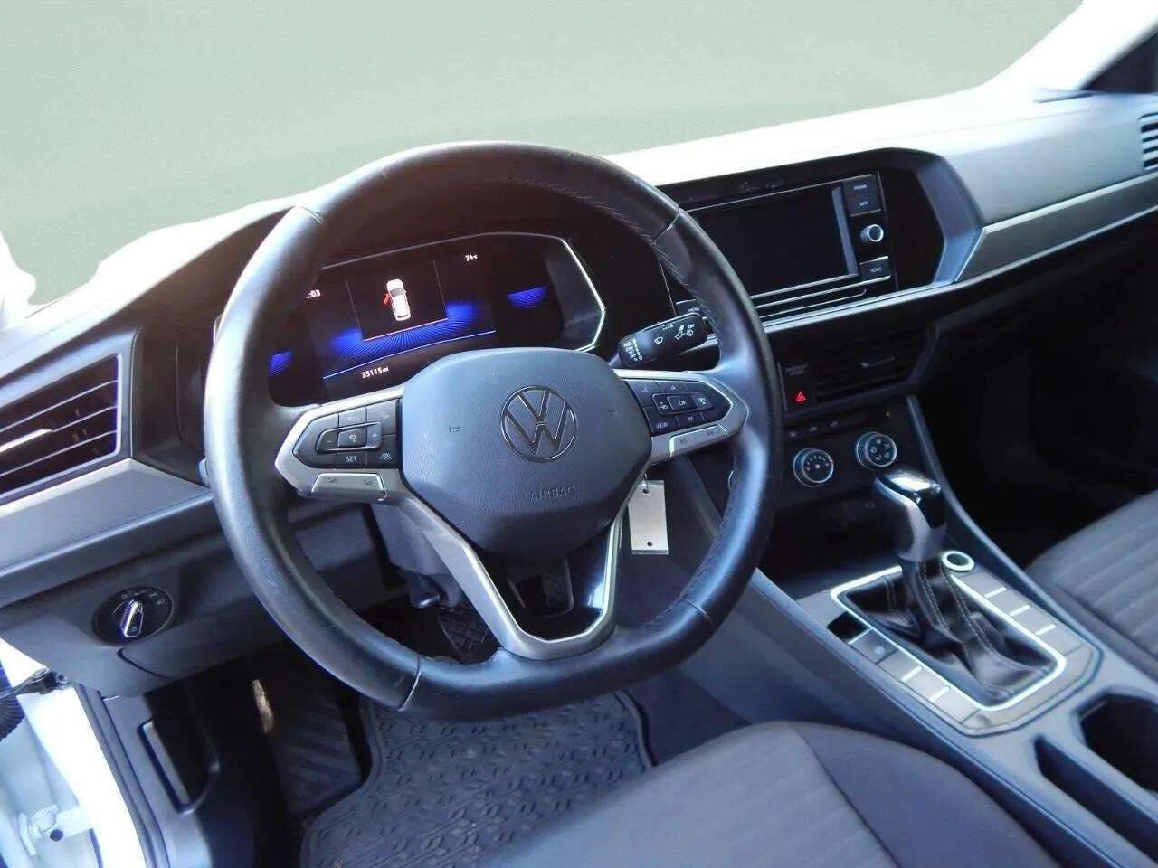 Used 2024 Volkswagen Jetta S image 13