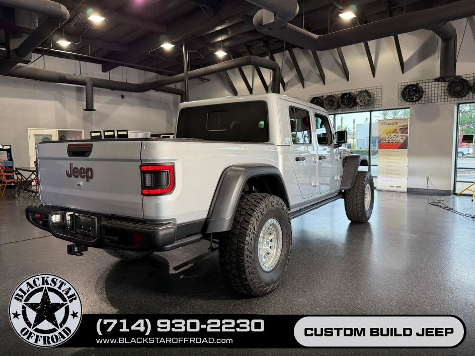 Used 2023 Jeep Gladiator Rubicon w/ Cold Weather Group AWD/4WD image 30