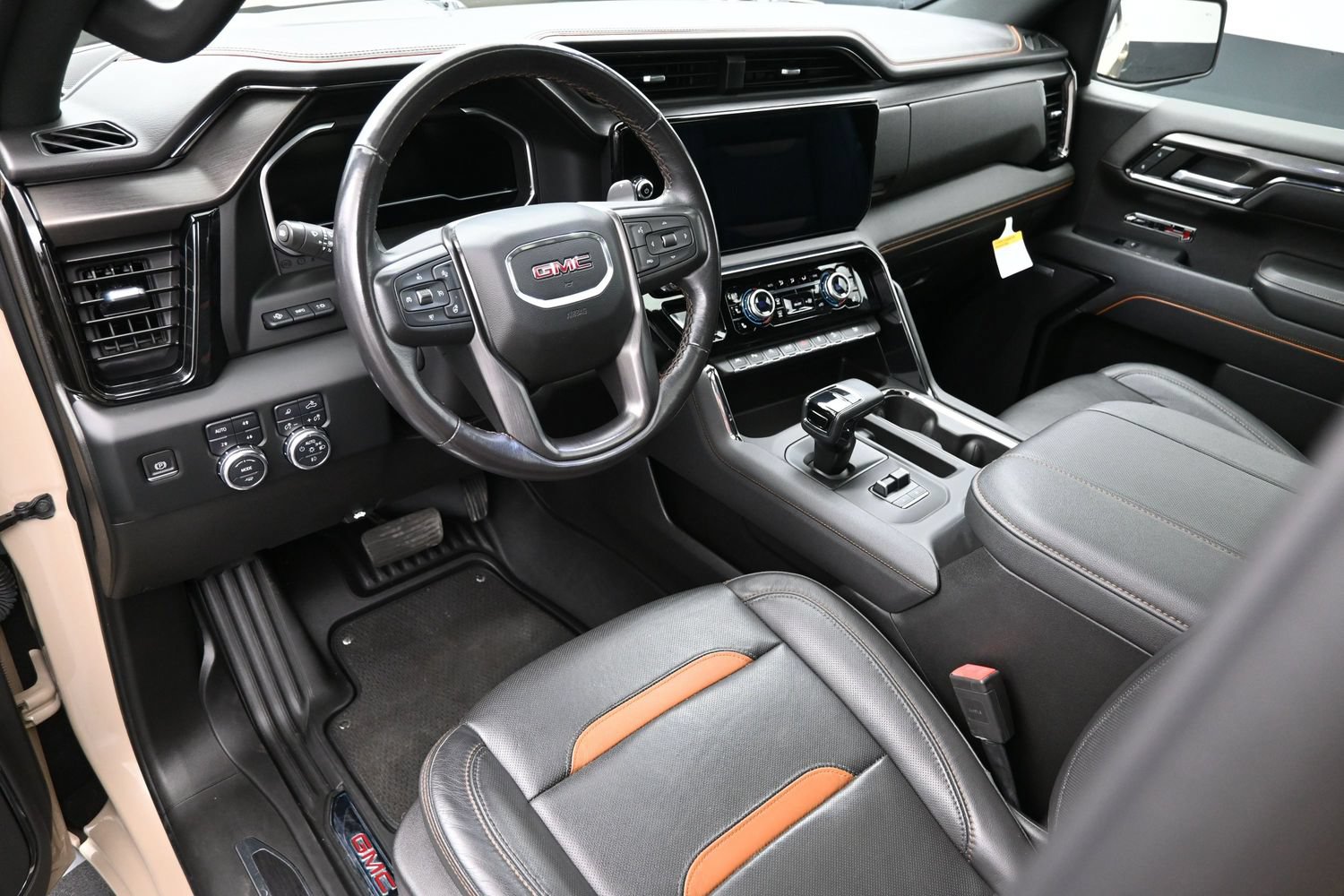 Used 2023 GMC Sierra 1500 AT4 w/ AT4 Premium Package AWD/4WD image 22