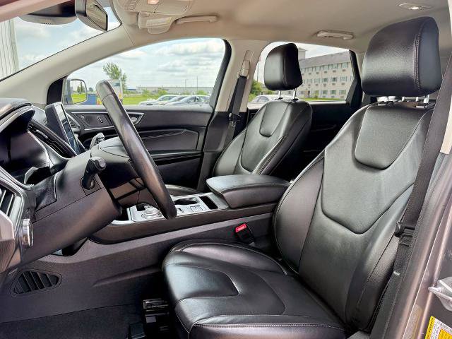 Certified 2021 Ford Edge Titanium AWD/4WD image 11