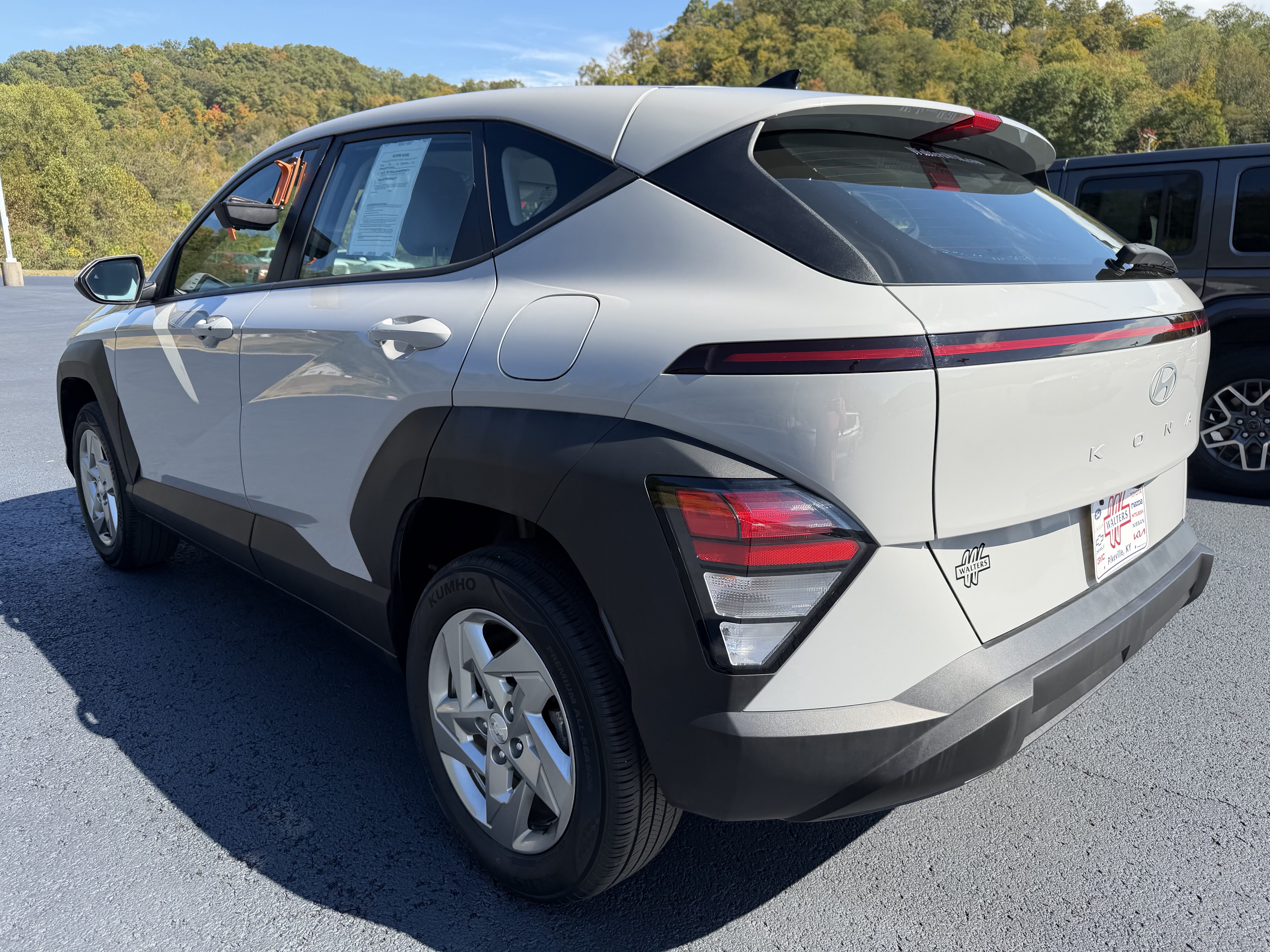Used 2024 Hyundai Kona SE AWD/4WD image 5