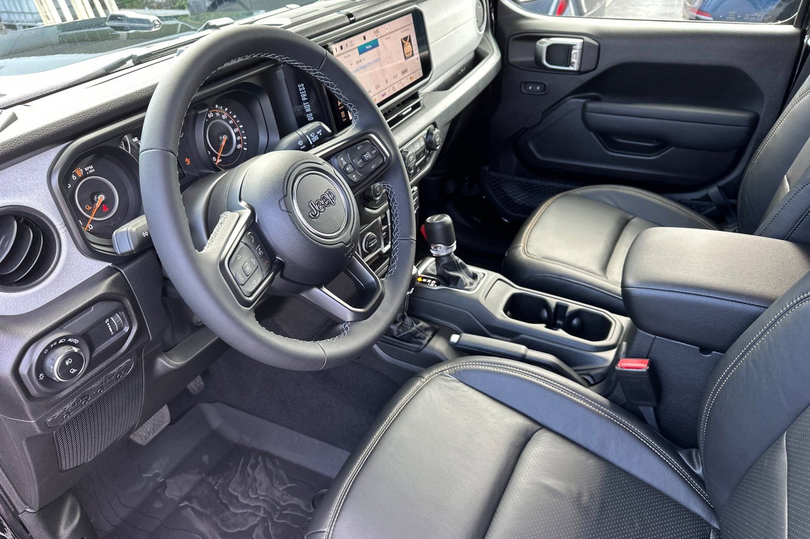 New 2026 Jeep Gladiator Sport image 10