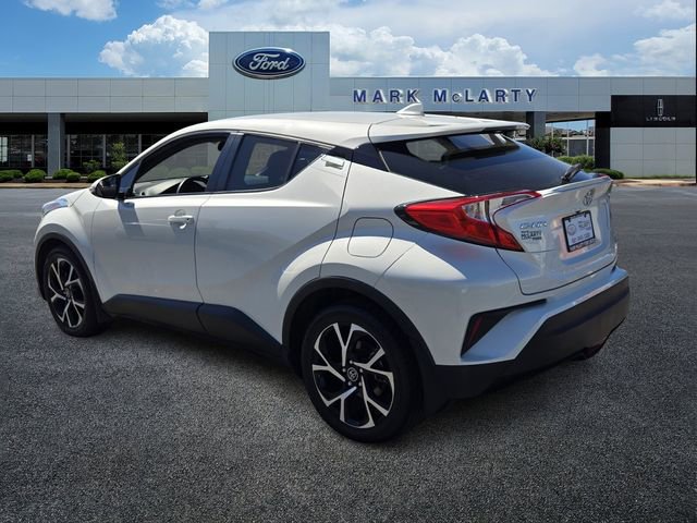 Used 2018 Toyota C-HR XLE image 3