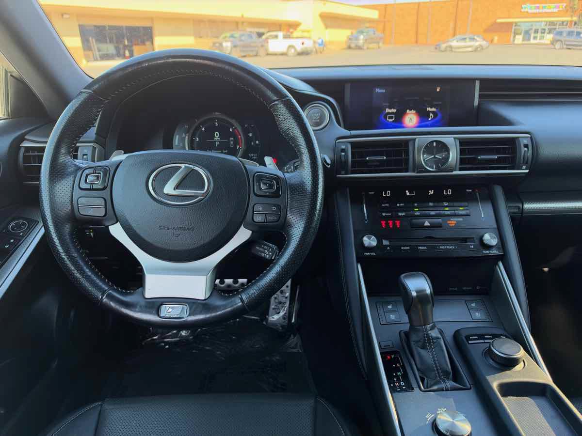 Used 2018 Lexus IS 300 F Sport RWD image 17