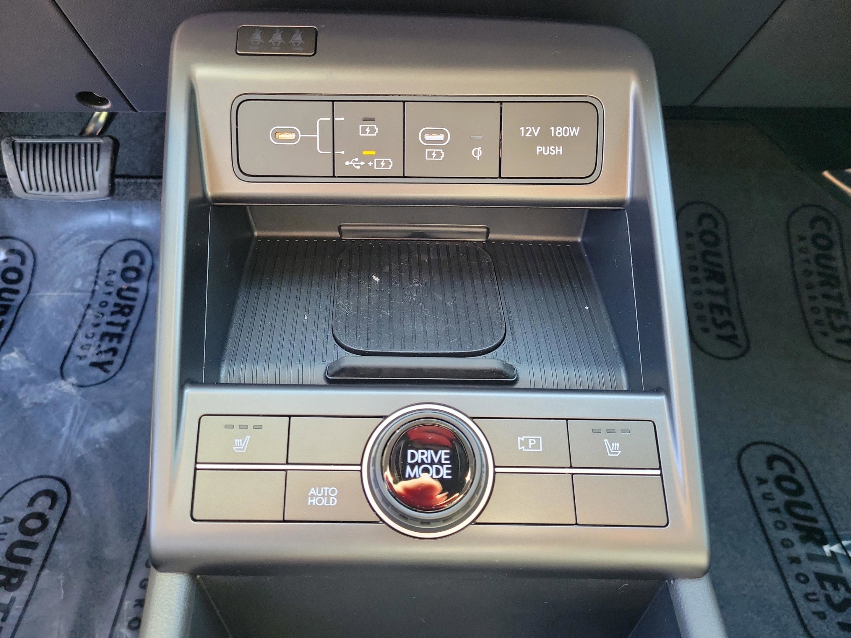 New 2026 Hyundai Kona SEL Premium image 32