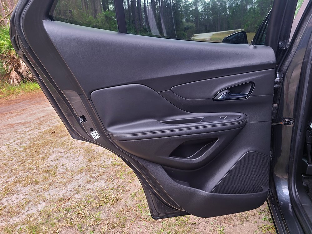 Used 2017 Buick Encore Preferred image 27