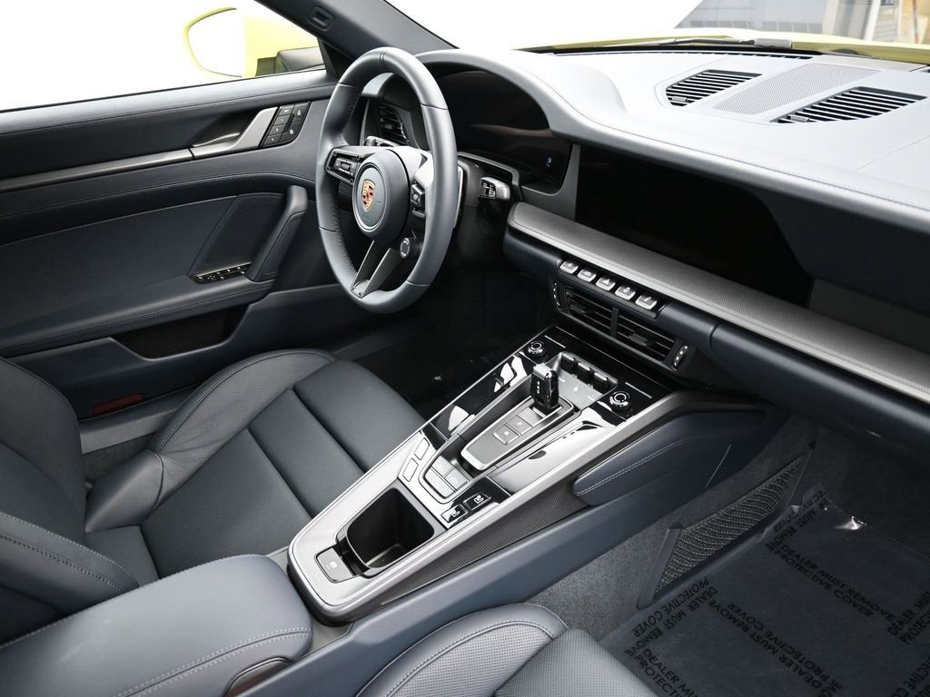 Used 2025 Porsche 911 Carrera image 10