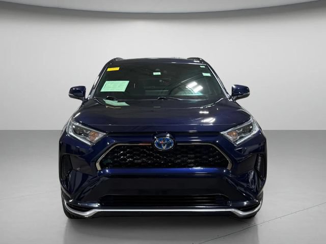 Used 2021 Toyota RAV4 SE w/ Weather & Moonroof Package AWD/4WD image 8