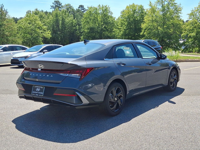 New 2026 Hyundai Elantra SEL Sport Premium FWD image 11