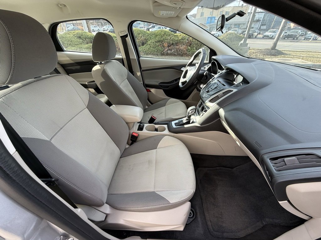 Used 2013 Ford Focus SE image 38