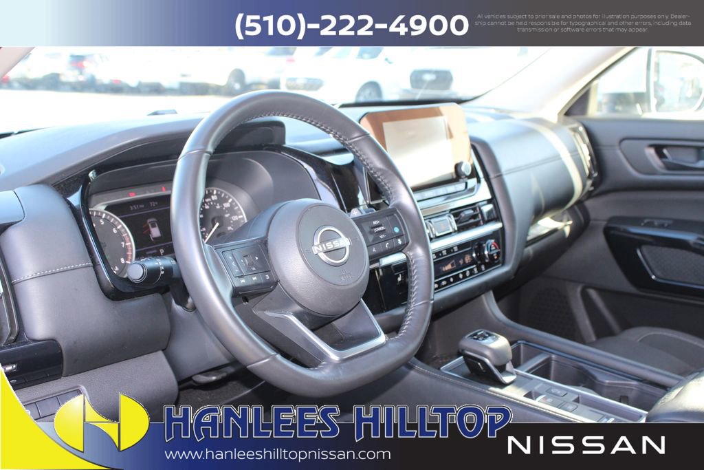 Certified 2024 Nissan Pathfinder SV image 12