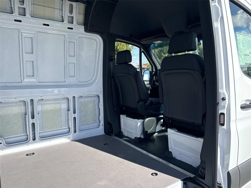 New 2025 Mercedes-Benz Sprinter 2500 image 12