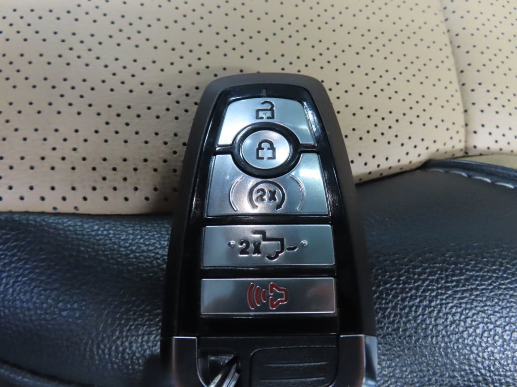 Used 2025 Ford F350 Lariat w/ Lariat Ultimate Package image 63