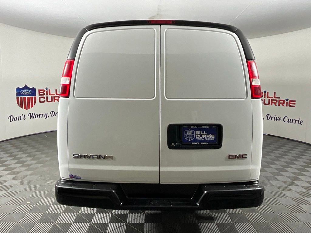 Used 2021 GMC Savana 2500 Extended RWD image 4