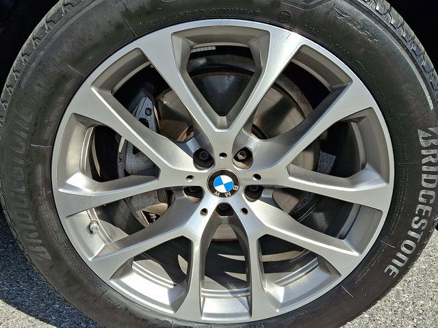 Certified 2024 BMW X5 xDrive40i w/ Premium Package image 8