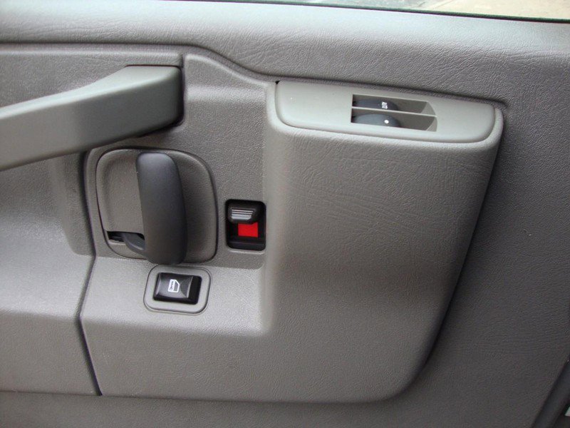 Used 2017 Chevrolet Express 2500 LS image 14