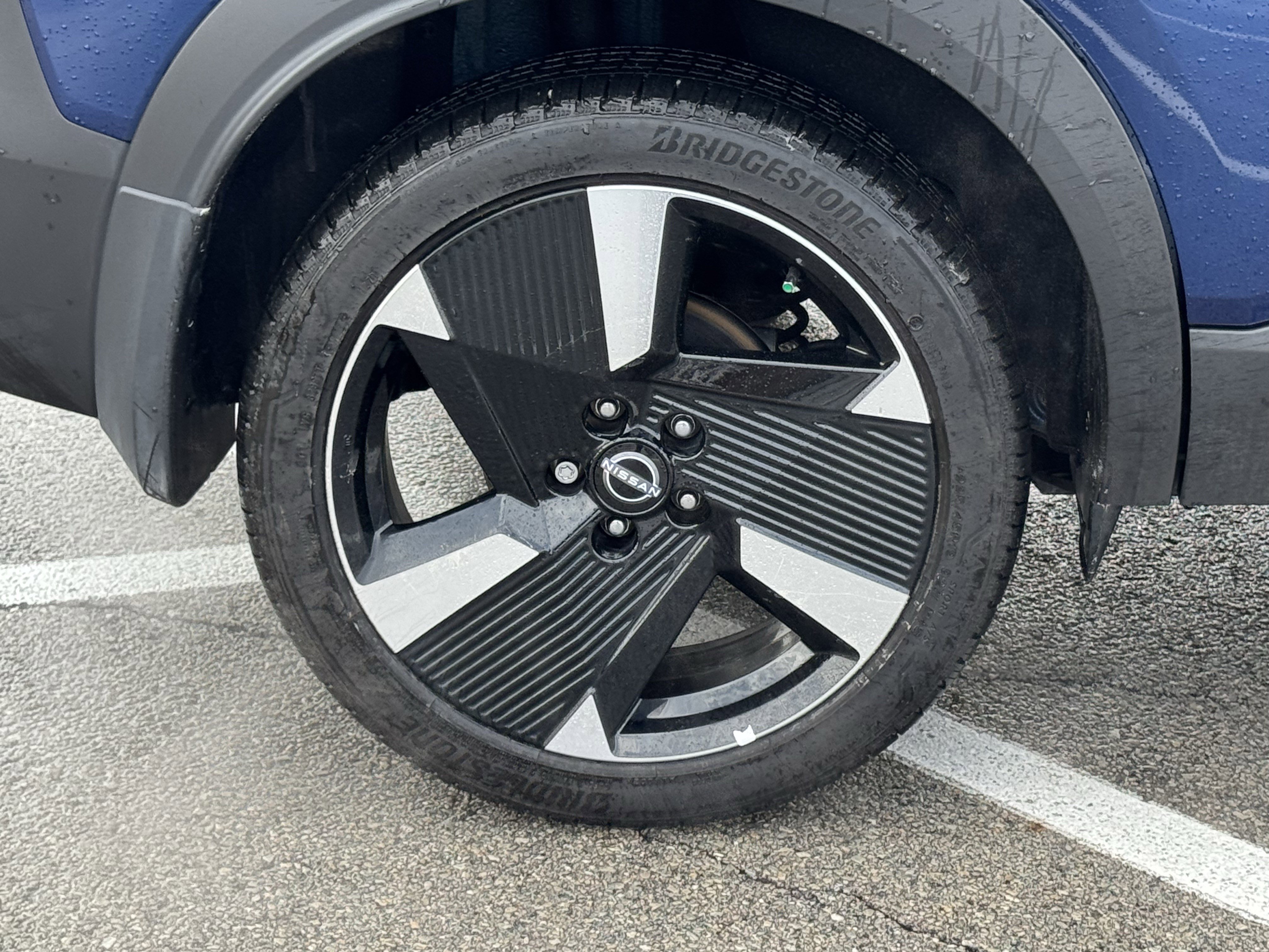 Certified 2025 Nissan Kicks SR w/ SR Premium Package image 36