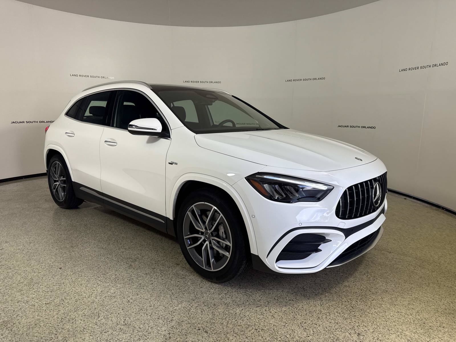 Used 2025 Mercedes-Benz GLA 35 AMG 4MATIC image 7