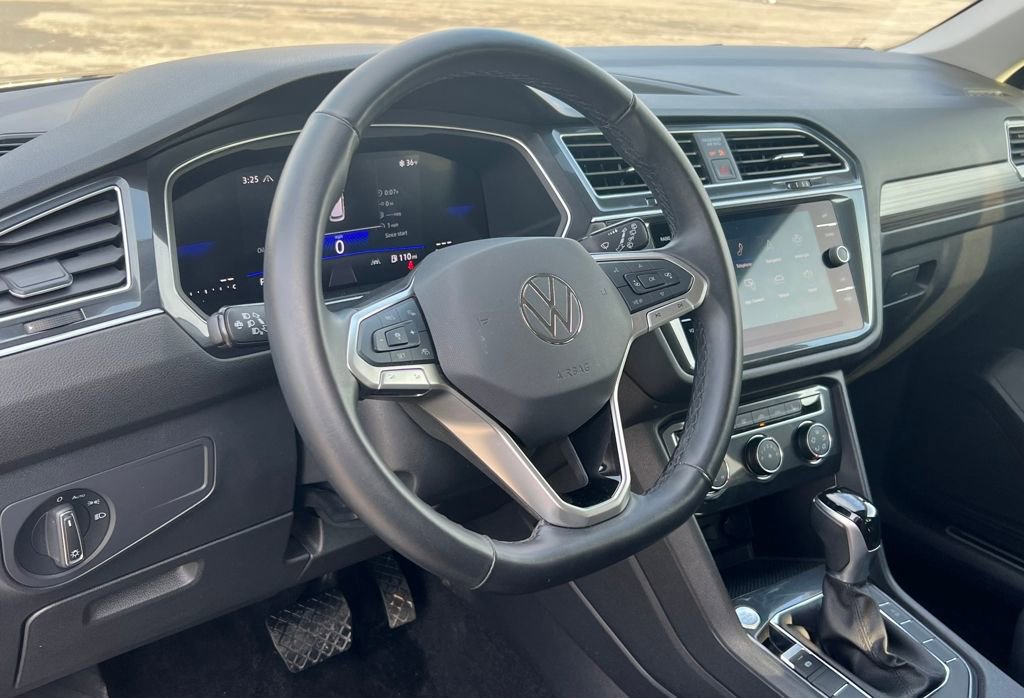 Used 2024 Volkswagen Tiguan Wolfsburg Edition image 16