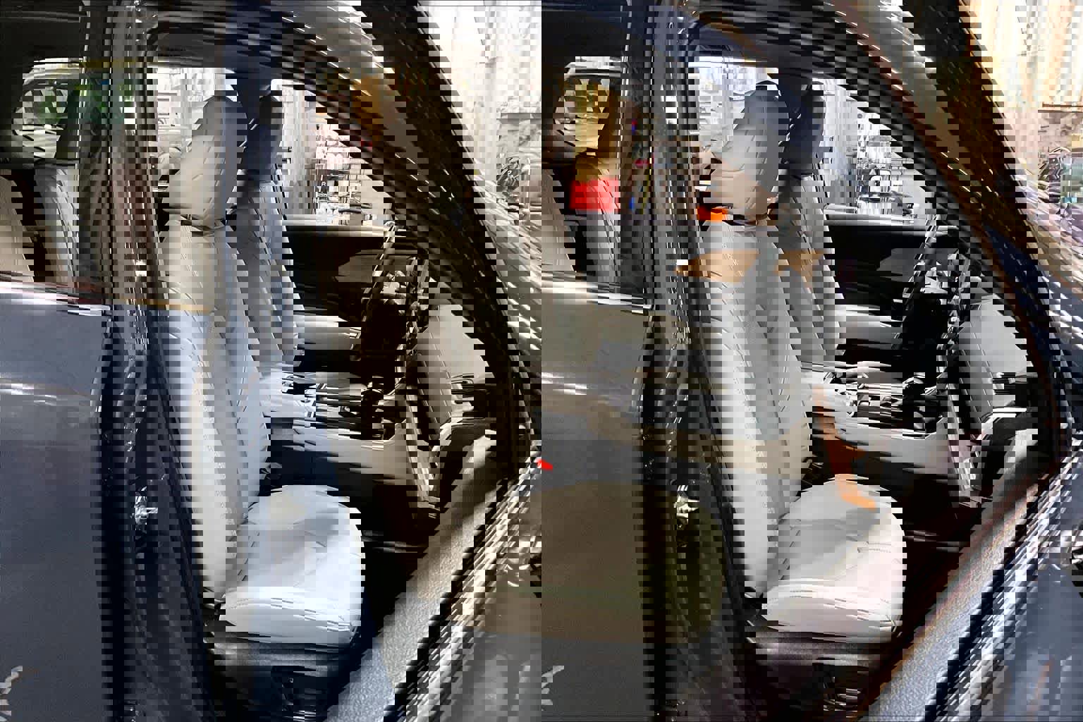 Used 2024 Toyota Grand Highlander Limited image 9