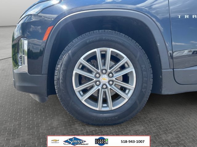 Used 2023 Chevrolet Traverse LT w/ LPO, Floor Liner Package AWD/4WD image 9